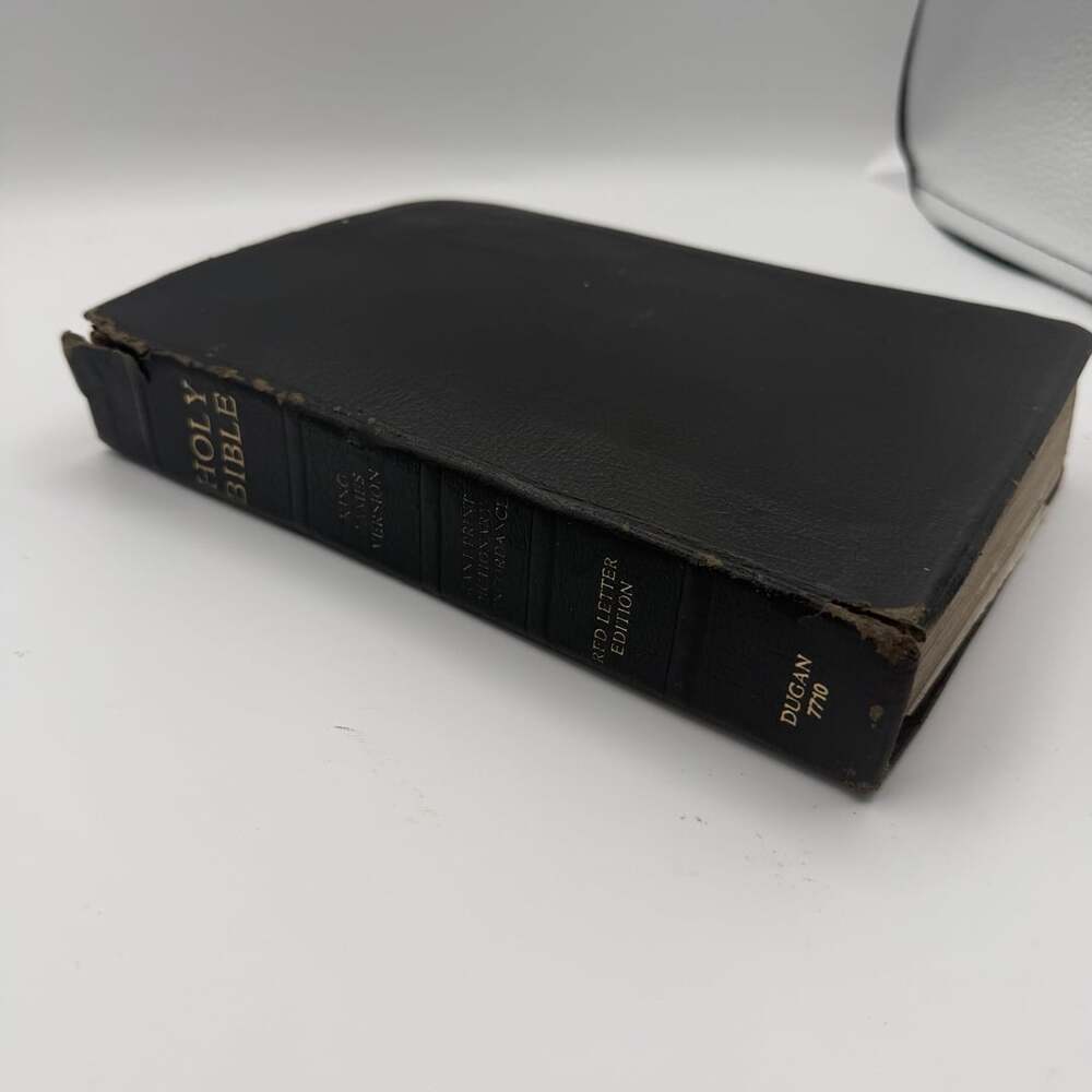 Dugan Publishers Inc. Holy Bible 7710 King James Version
